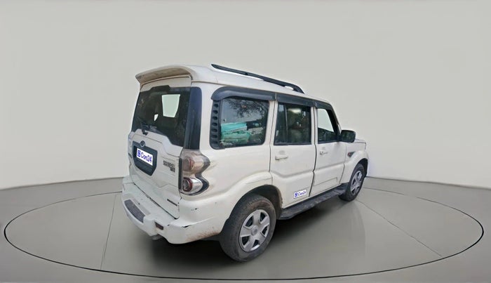2017 Mahindra Scorpio S6 PLUS, Diesel, Manual, 1,68,901 km, exterior
