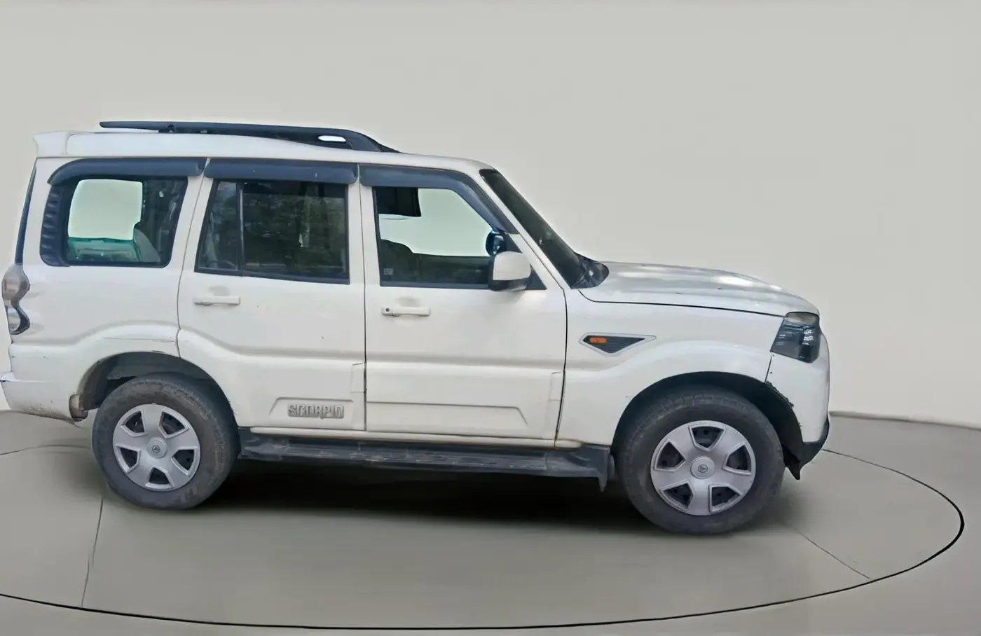 2017 Mahindra Scorpio S6 PLUS, Diesel, Manual, 1,68,901 km, exterior