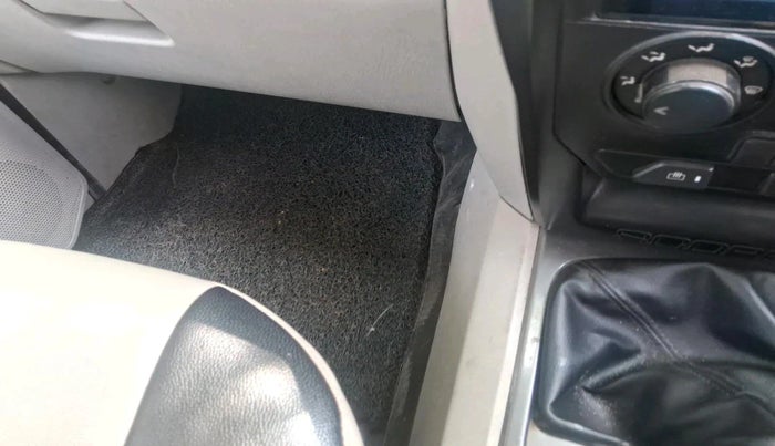 2017 Mahindra Scorpio S6 PLUS, Diesel, Manual, 1,68,901 km, interior