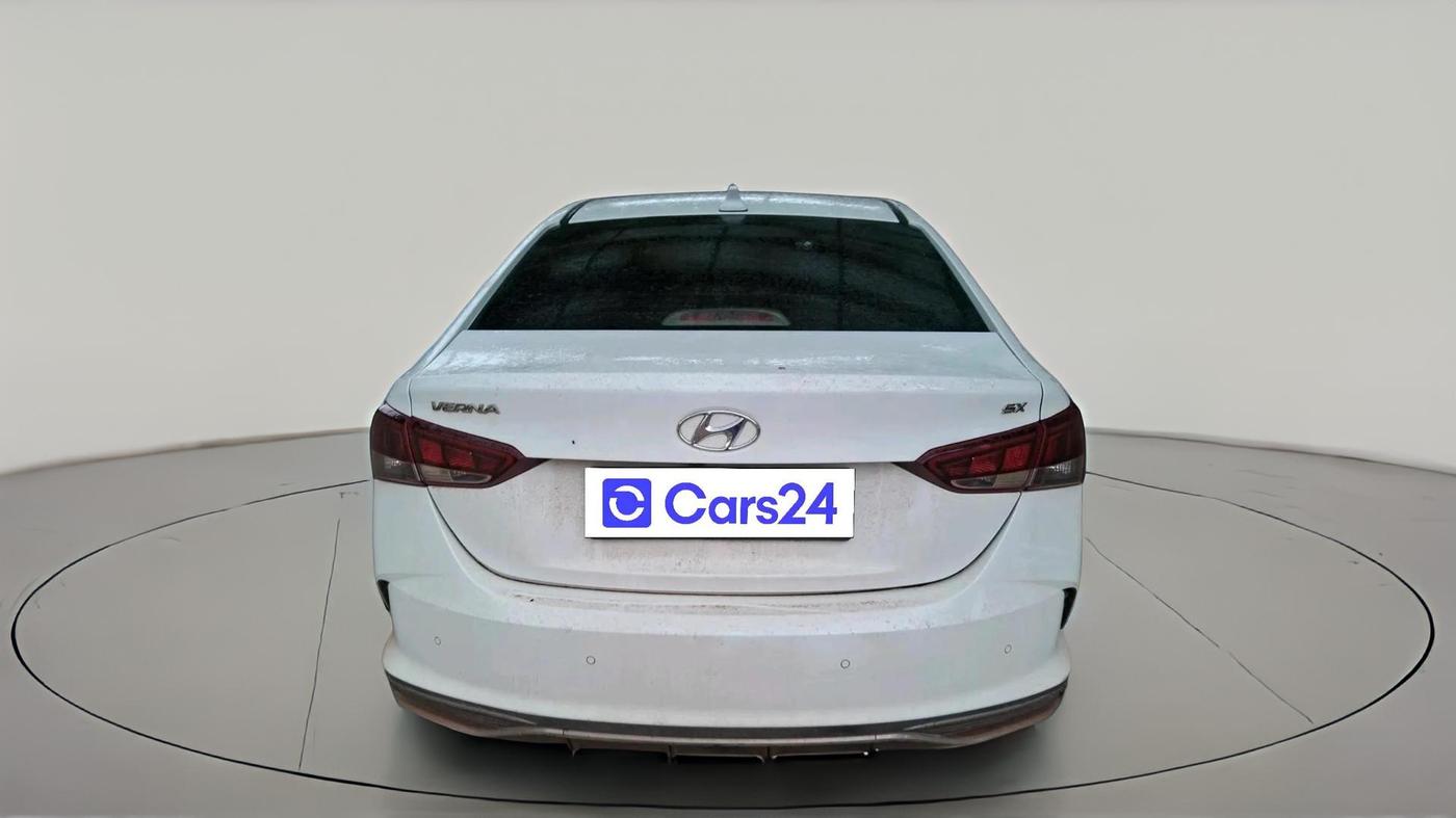 2022 Hyundai Verna SX 1.5 VTVT, Petrol, Manual, 79,948 km, exterior