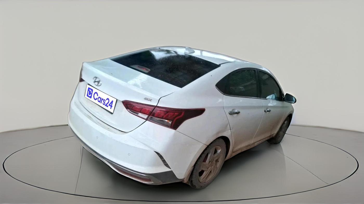 2022 Hyundai Verna SX 1.5 VTVT, Petrol, Manual, 79,948 km, exterior
