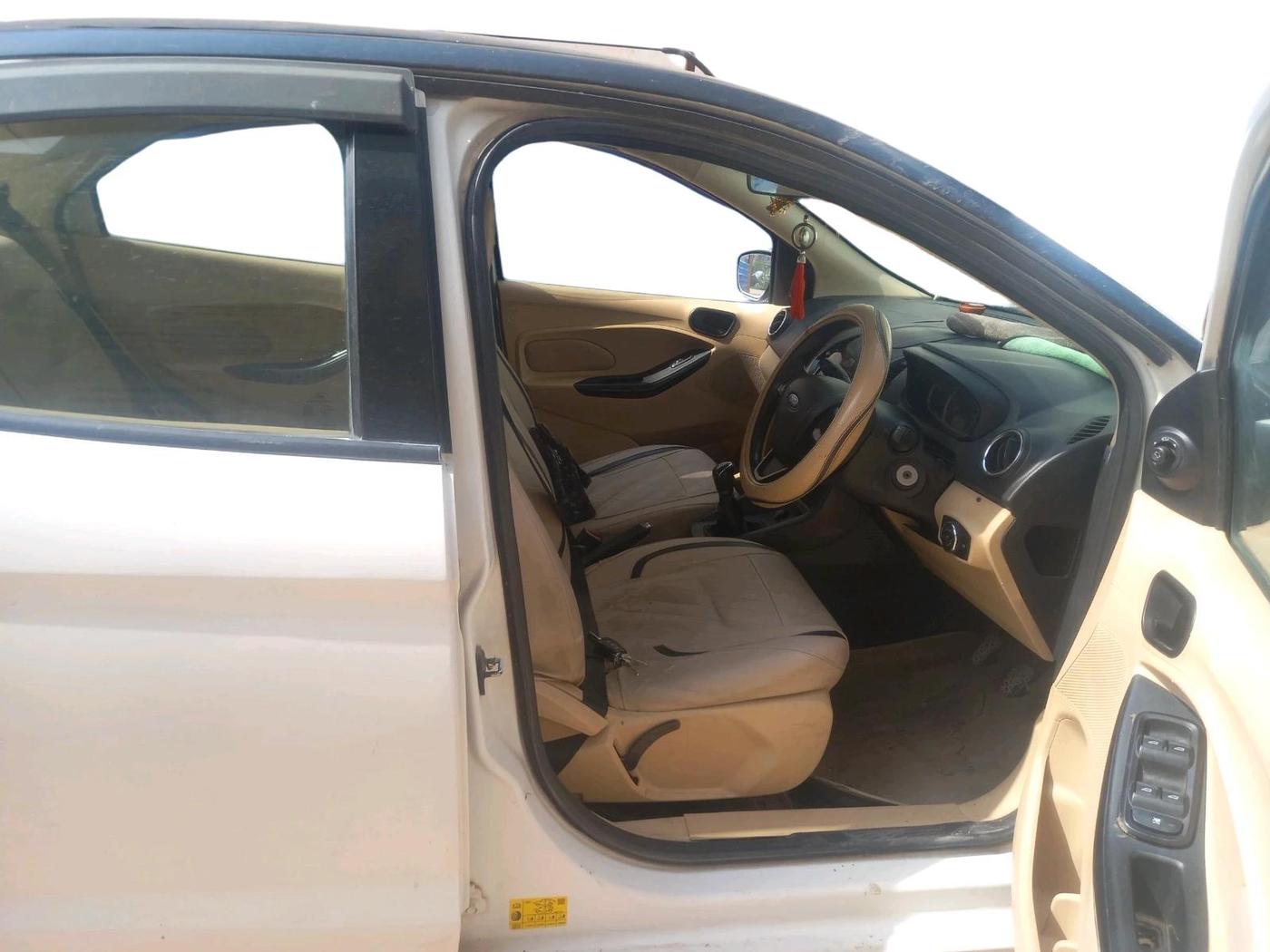 2018 Ford Figo Aspire TITANIUM 1.2 PETROL, Petrol, Manual, 15,816 km, interior