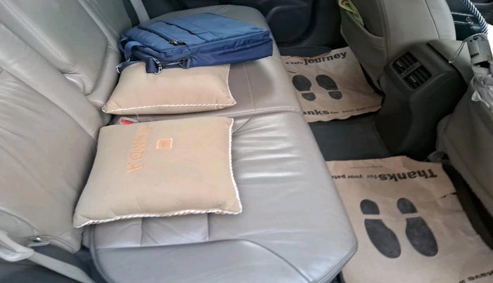 2013 Honda CRV 2.0L I-VTEC 2WD AT, Petrol, Automatic, 1,04,896 km, interior