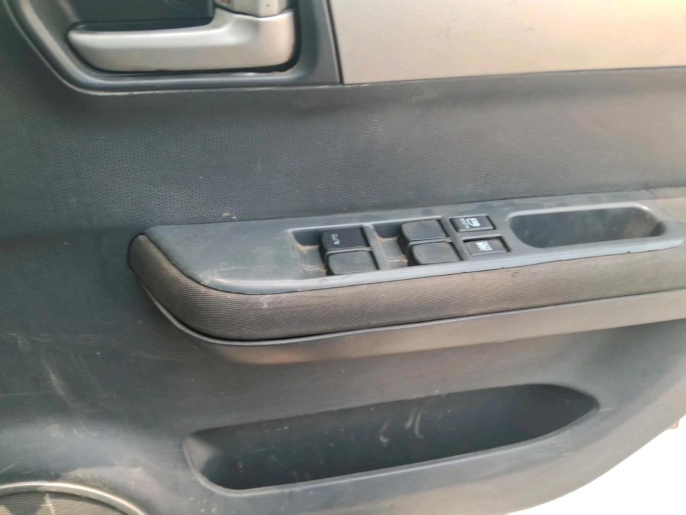 2011 Maruti Swift VXI, Petrol, Manual, 55,201 km, interior