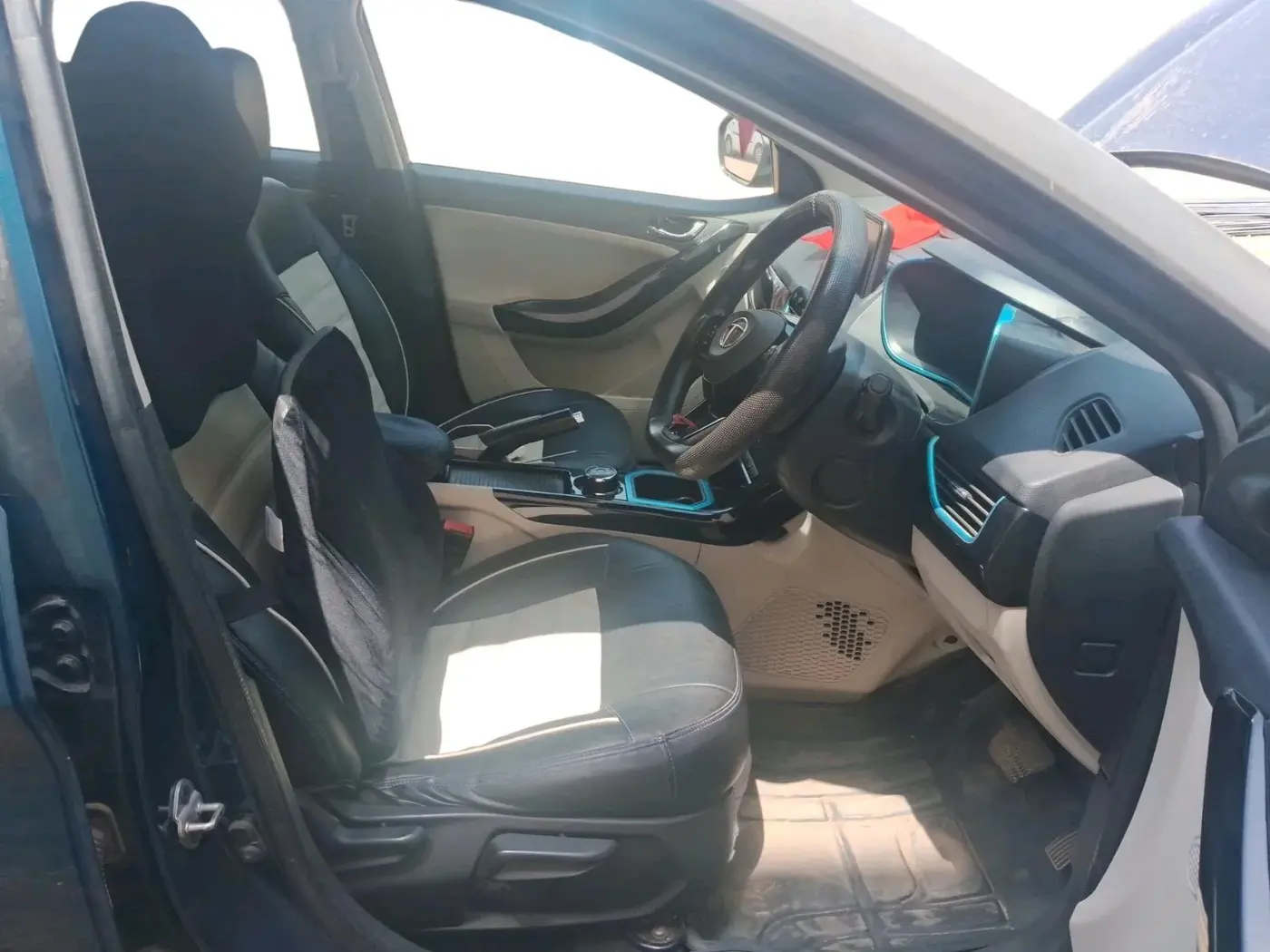 2022 Tata NEXON EV XZ PLUS, Electric, Automatic, 31,104 km, interior