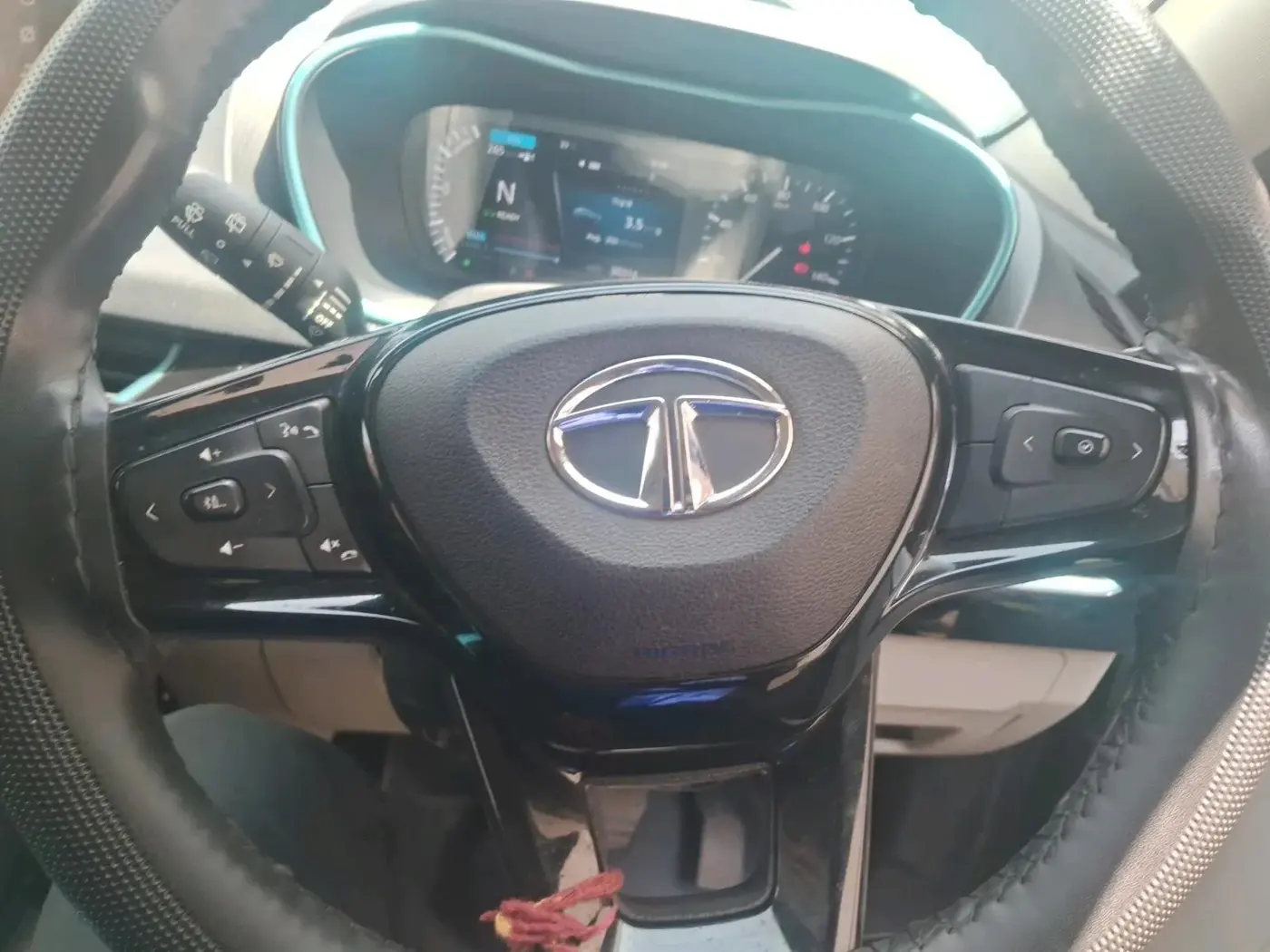 2022 Tata NEXON EV XZ PLUS, Electric, Automatic, 31,104 km, interior