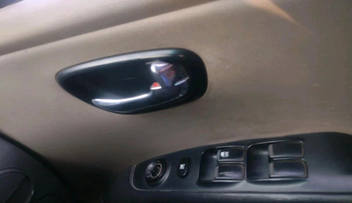 2011 Hyundai i10 SPORTZ 1.2, Petrol, Manual, 1,17,569 km, interior