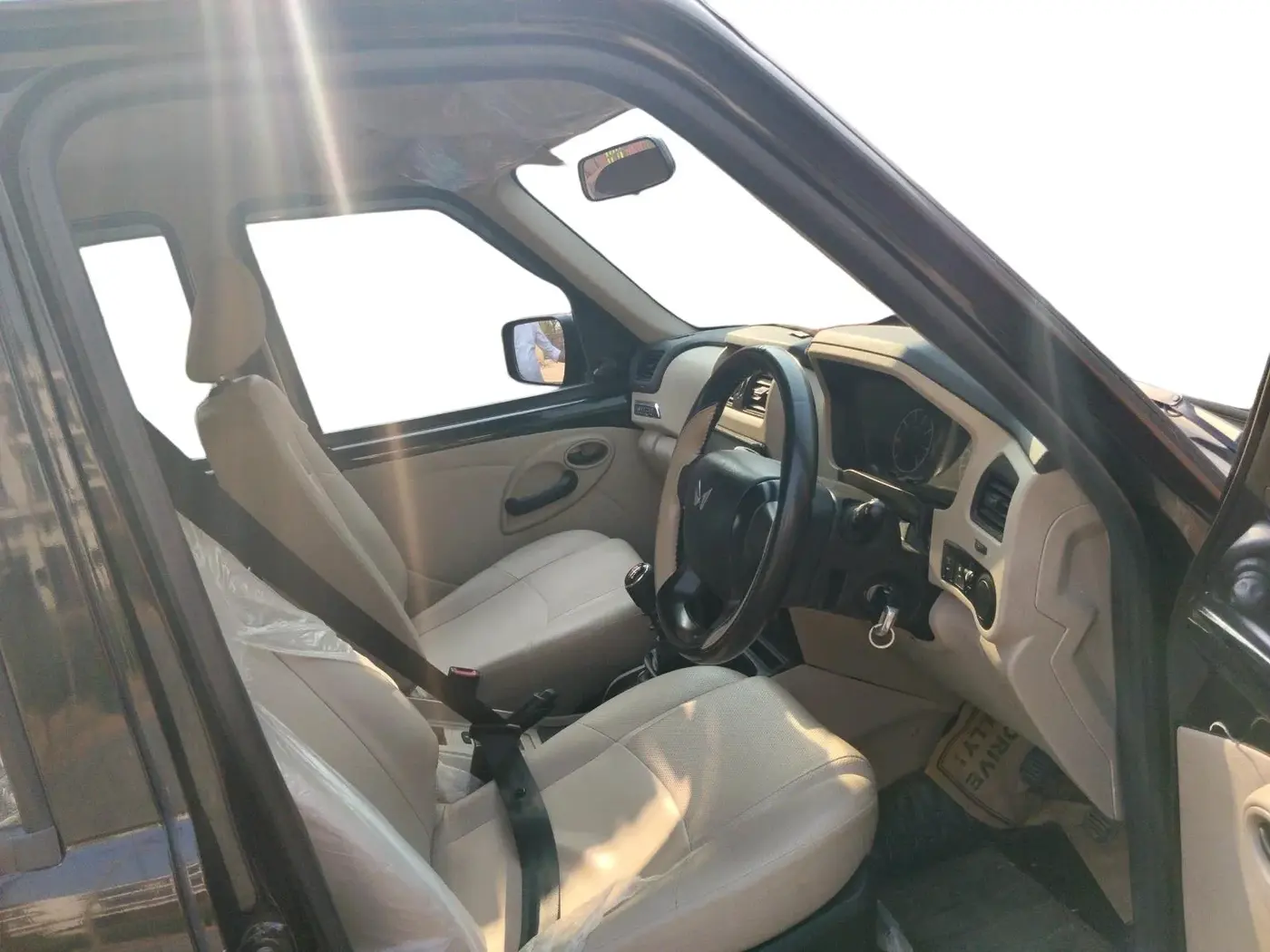 2025 Mahindra SCORPIO CLASSIC S 7STR, Diesel, Manual, 21,799 km, interior