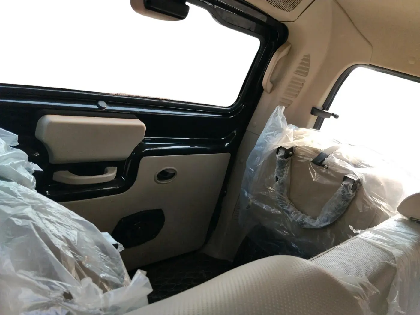 2025 Mahindra SCORPIO CLASSIC S 7STR, Diesel, Manual, 21,799 km, interior