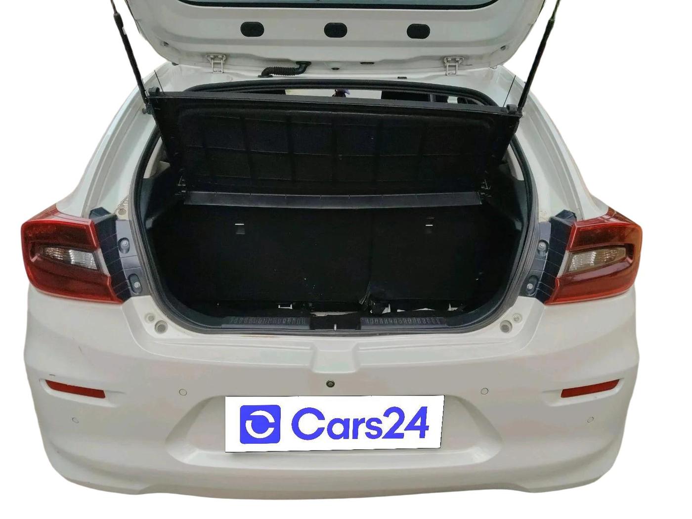 2024 Toyota Glanza E, Petrol, Manual, 47,136 km, exterior