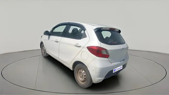 2016 Tata Tiago XE PETROL, Petrol, Manual, 1,17,619 km, exterior
