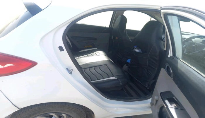 2016 Tata Tiago XE PETROL, Petrol, Manual, 1,17,619 km, interior