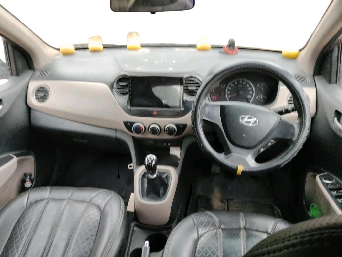 2014 Hyundai Grand i10 SPORTZ 1.1 CRDI, Diesel, Manual, 89,680 km, interior