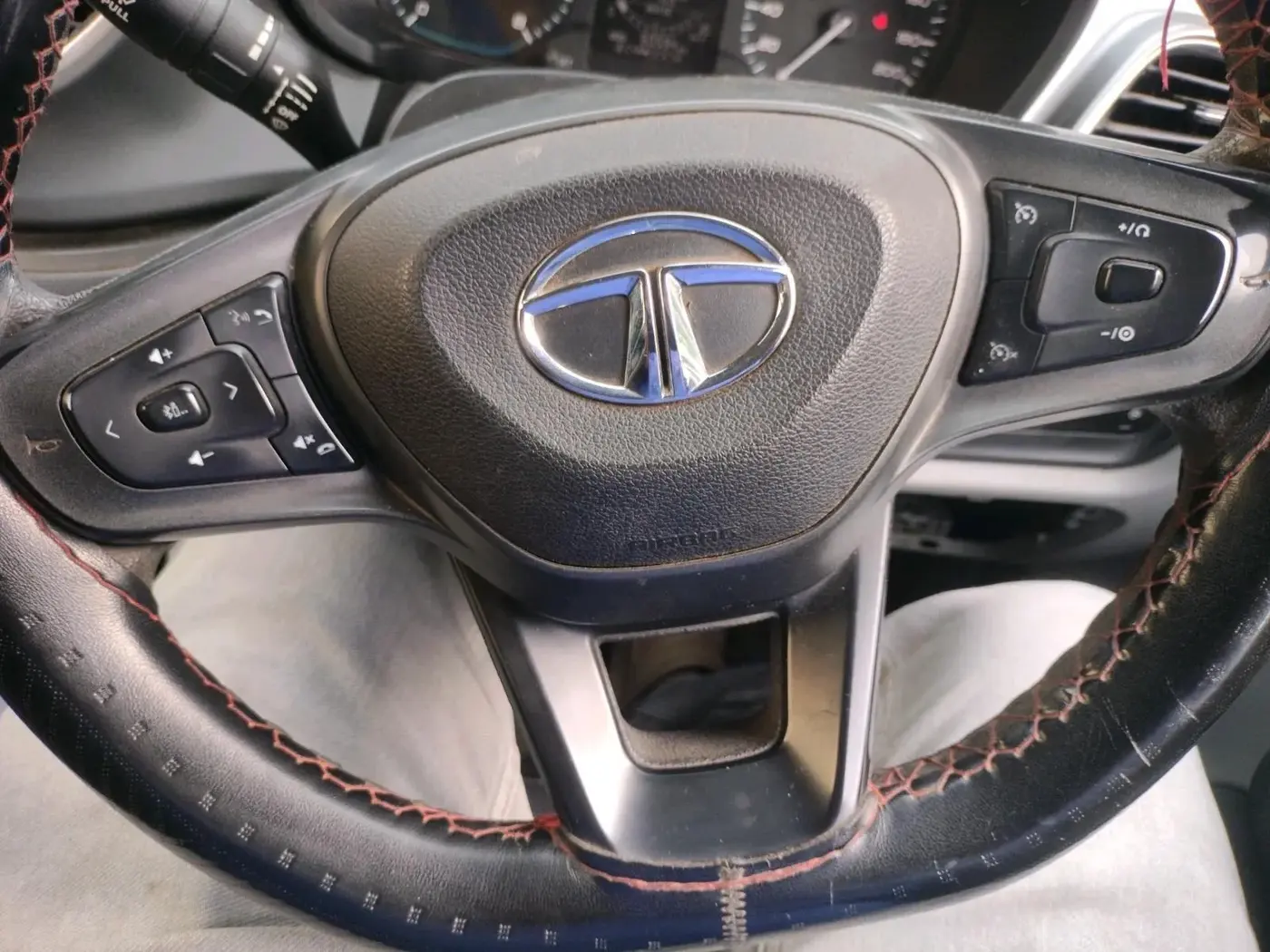 2020 Tata ALTROZ XT PETROL, Petrol, Manual, 60,594 km, interior