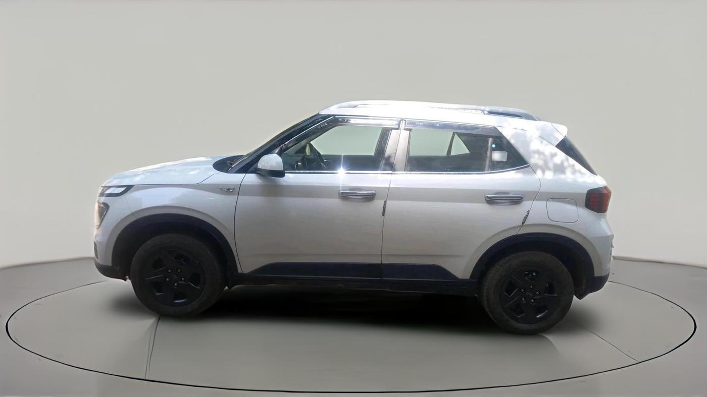 2023 Hyundai VENUE S 1.2, Petrol, Manual, 20,045 km, exterior