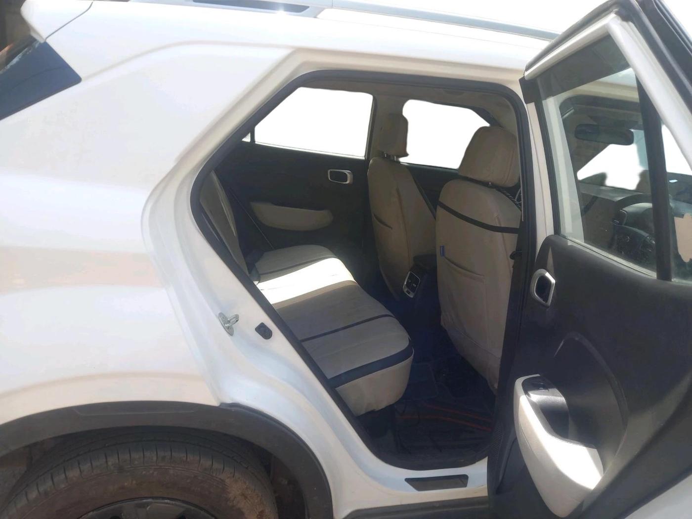 2023 Hyundai VENUE S 1.2, Petrol, Manual, 20,045 km, interior