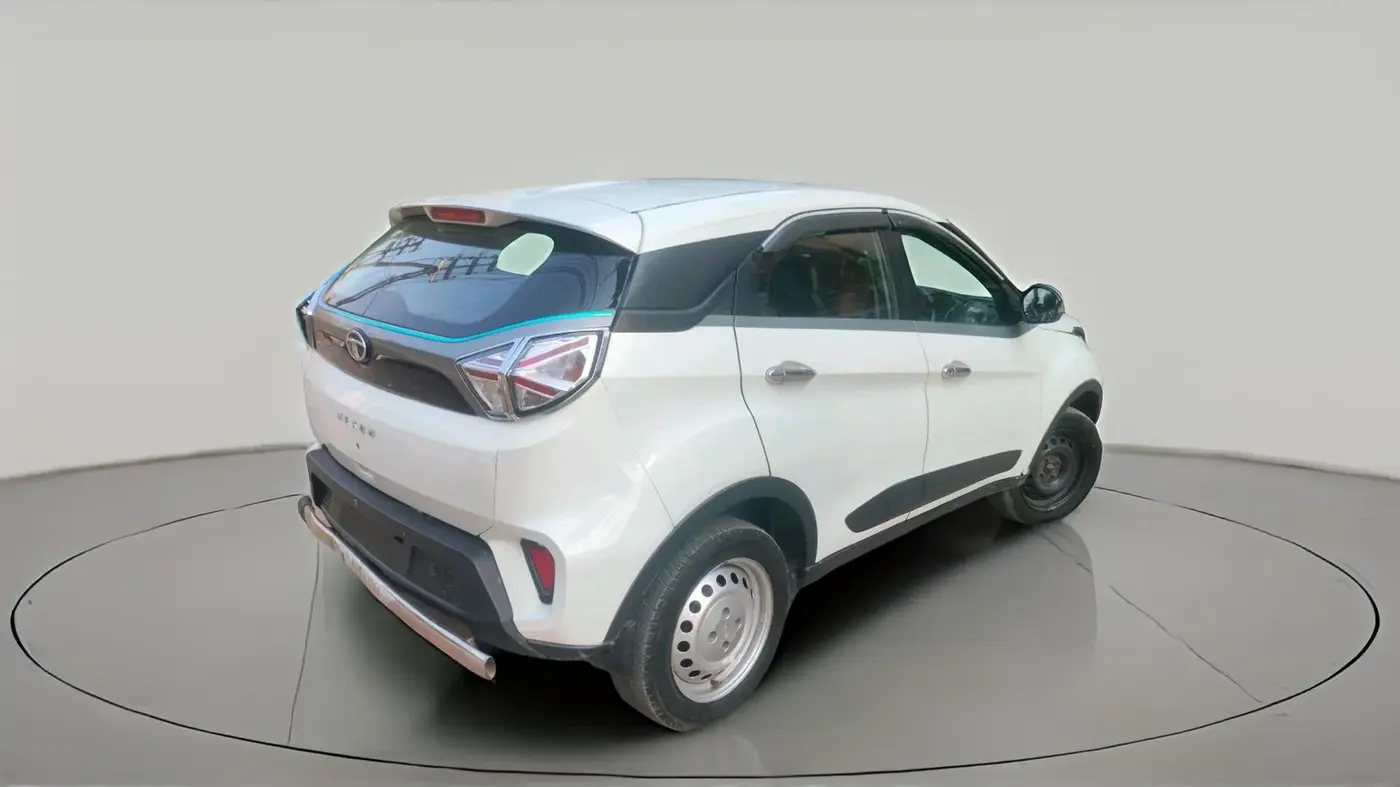 2022 Tata NEXON XE PETROL, Petrol, Manual, 65,616 km, exterior