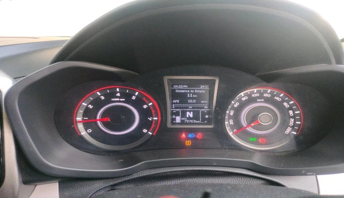 2019 Mahindra XUV300 W8 (O) 1.2 PETROL, Petrol, Manual, 79,763 km, interior