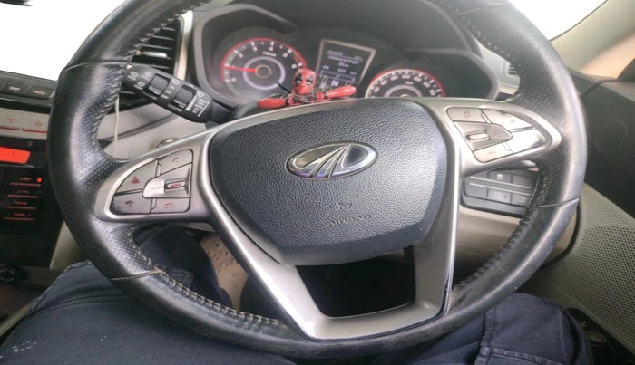 2019 Mahindra XUV300 W8 (O) 1.2 PETROL, Petrol, Manual, 79,763 km, interior
