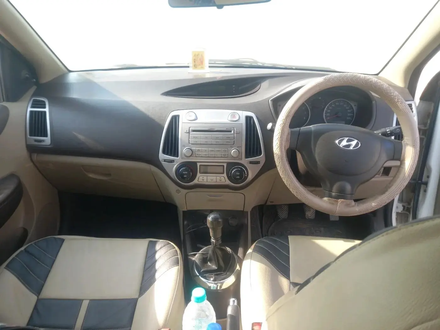 2011 Hyundai i20 MAGNA 1.2, Petrol, Manual, 98,120 km, interior