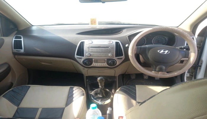 2011 Hyundai i20 MAGNA 1.2, Petrol, Manual, 98,120 km, interior