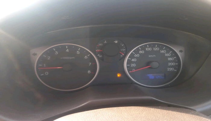 2011 Hyundai i20 MAGNA 1.2, Petrol, Manual, 98,120 km, interior