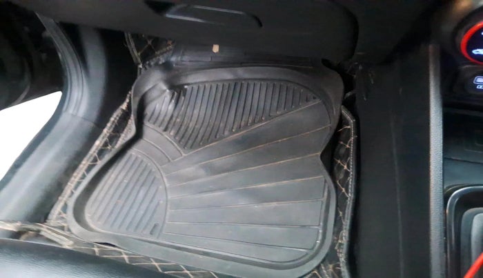 2020 Hyundai VENUE SX (O) 1.5 CRDI, Diesel, Manual, 1,52,456 km, interior