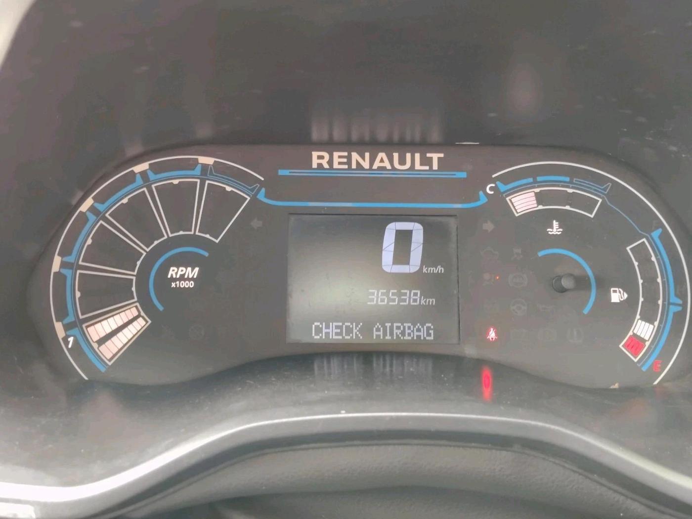 2019 Renault TRIBER RXZ, Petrol, Manual, 37,838 km, interior