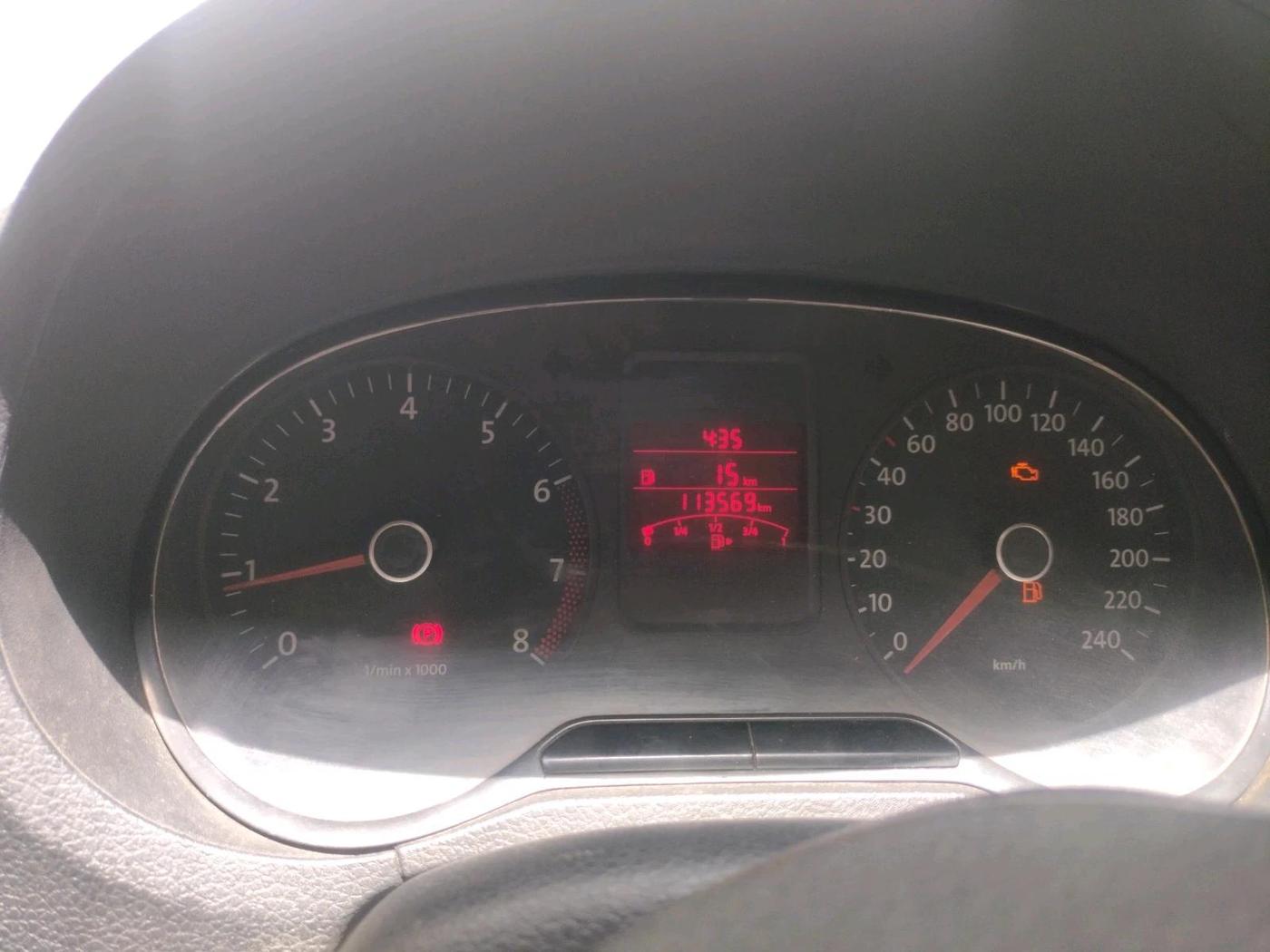 2012 Volkswagen Polo TRENDLINE 1.2L PETROL, Petrol, Manual, 1,13,569 km, interior