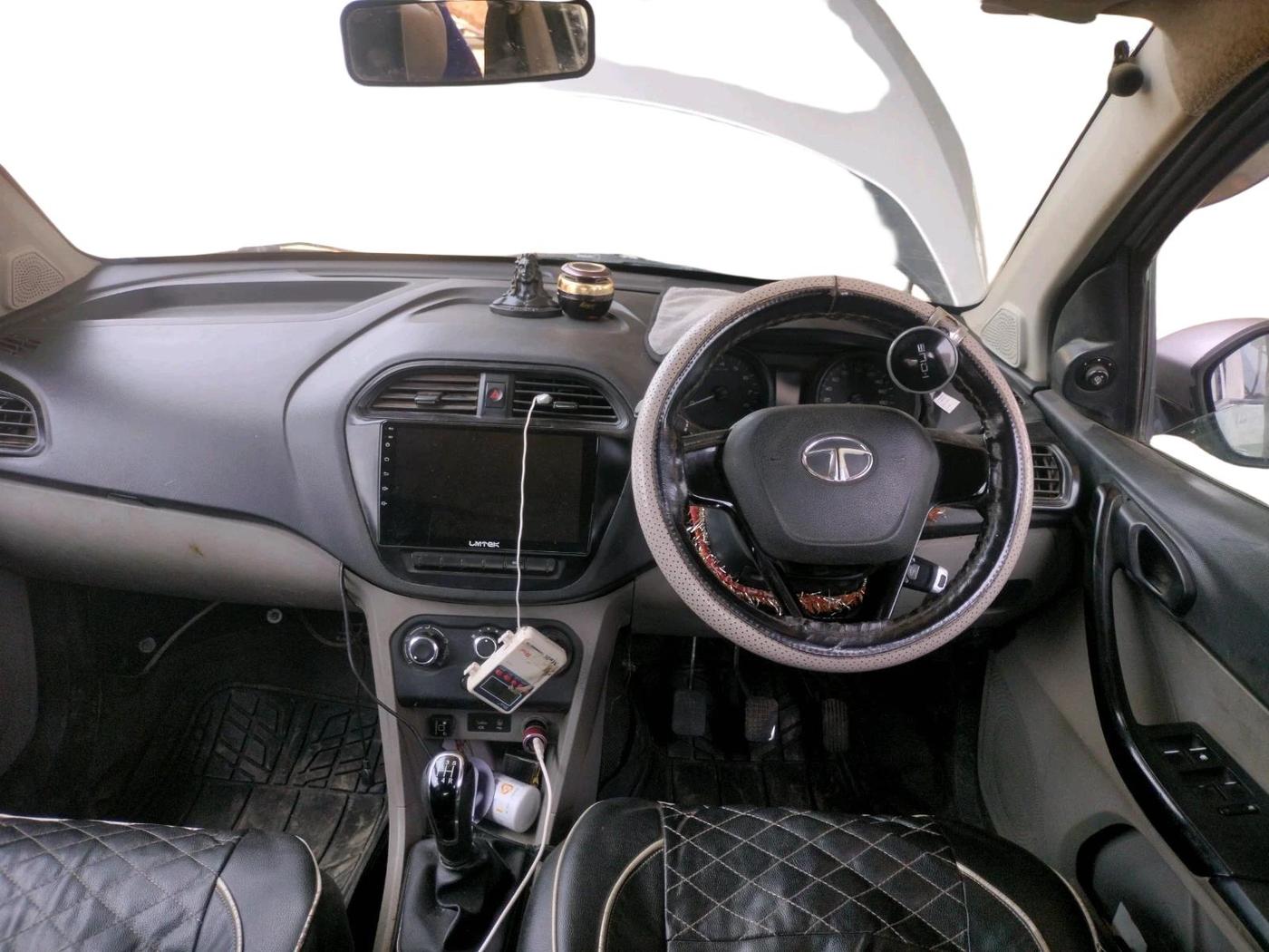 2018 Tata Tiago XT PETROL, CNG, Manual, 1,69,200 km, interior