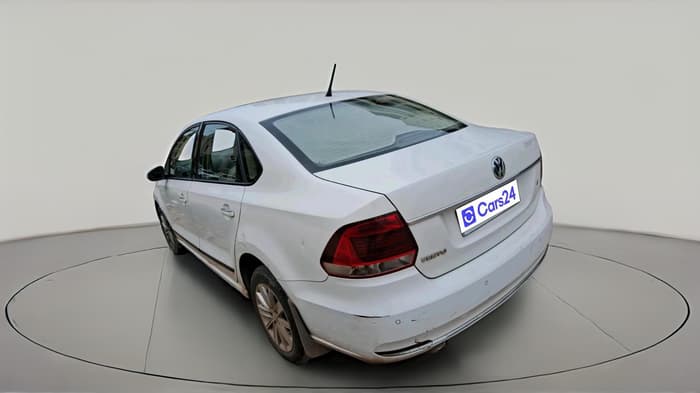 2016 Volkswagen Vento HIGHLINE 1.6 MPI, Petrol, Manual, 1,10,210 km, exterior