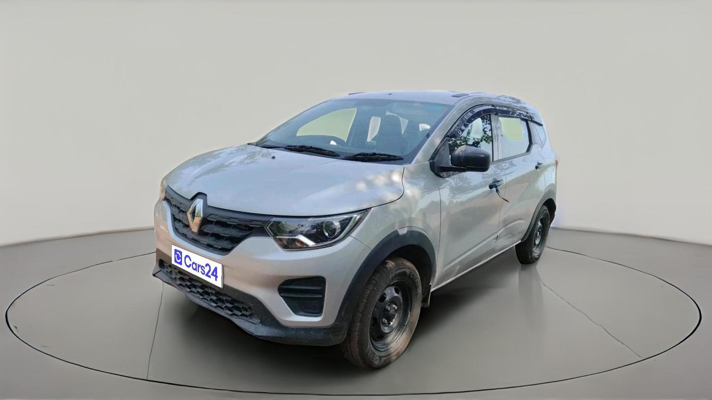 2025 Renault TRIBER RXE MT, Petrol, Manual, 17,021 km, exterior