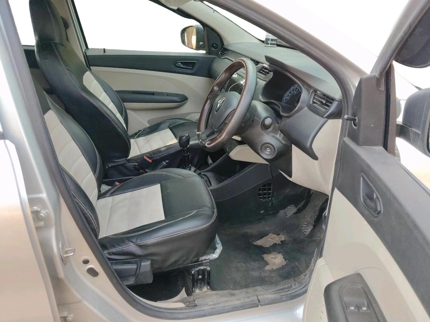 2025 Renault TRIBER RXE MT, Petrol, Manual, 17,021 km, interior