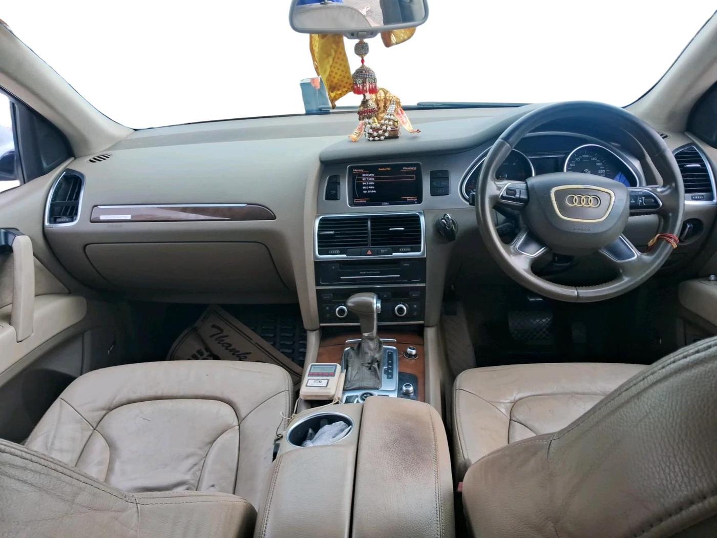 2012 Audi Q7 3.0 TDI QUATTRO, Diesel, Automatic, 1,89,311 km, interior