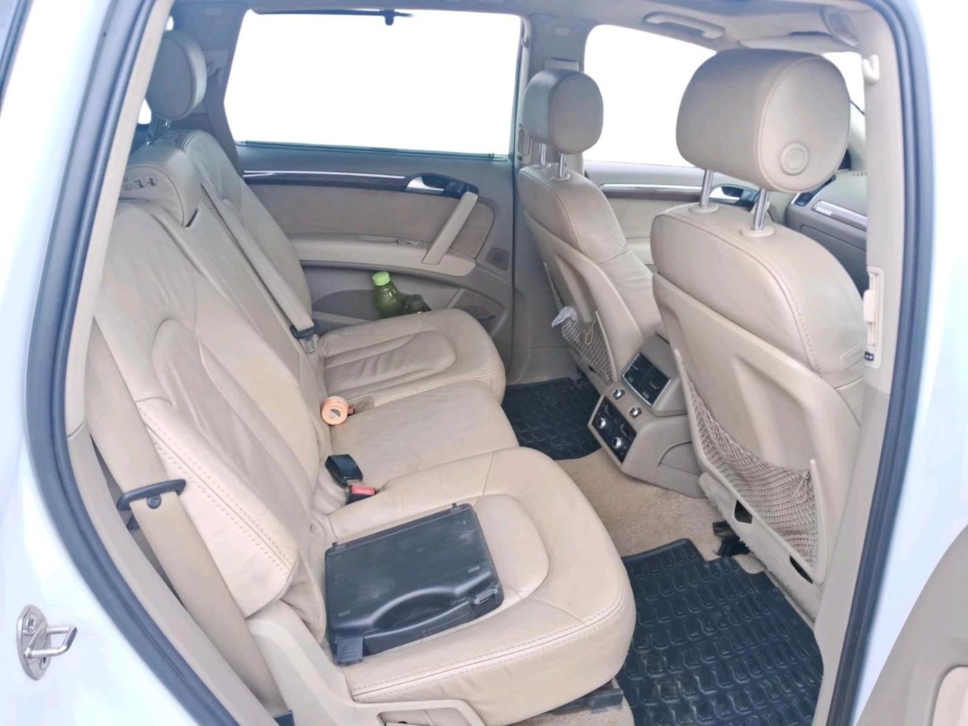 2012 Audi Q7 3.0 TDI QUATTRO, Diesel, Automatic, 1,89,311 km, interior