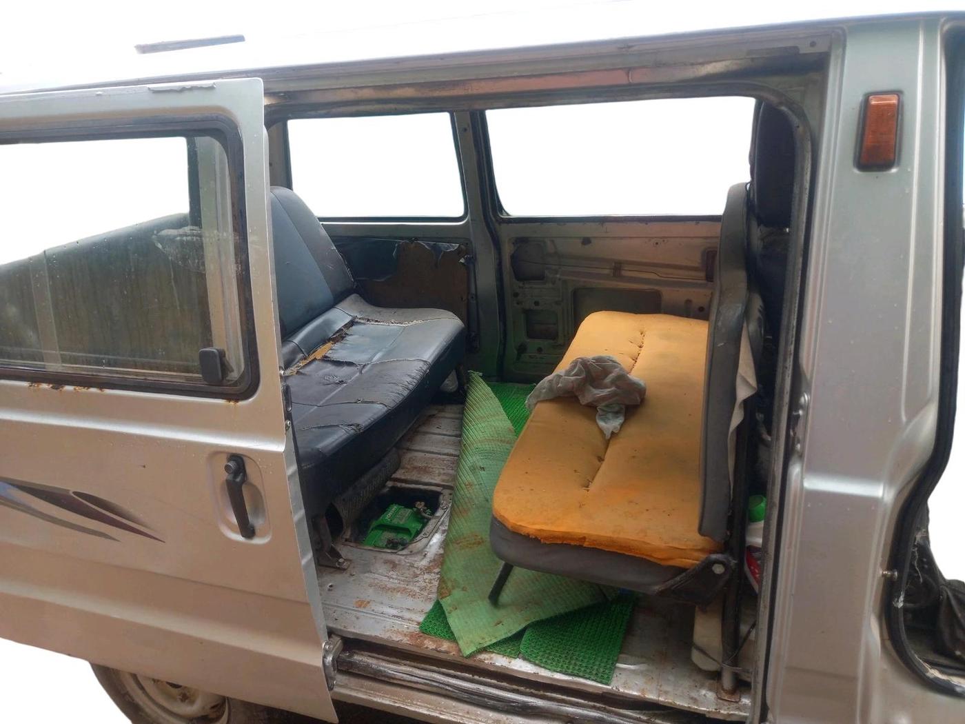 2010 Maruti OMNI E 8 STR, CNG, Manual, 2,92,908 km, interior