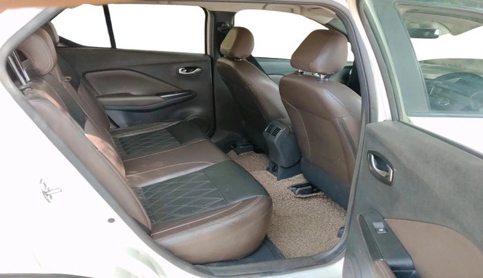 2019 Nissan Kicks XV PREMIUM (O) DIESEL, Diesel, Manual, 30,088 km, interior