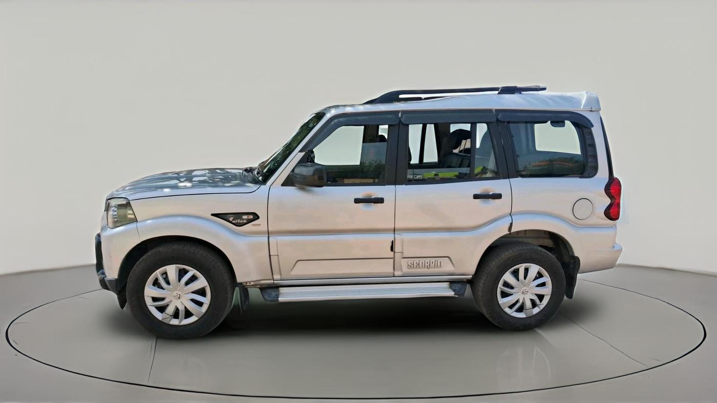2018 Mahindra Scorpio S5, Diesel, Manual, 68,650 km, exterior