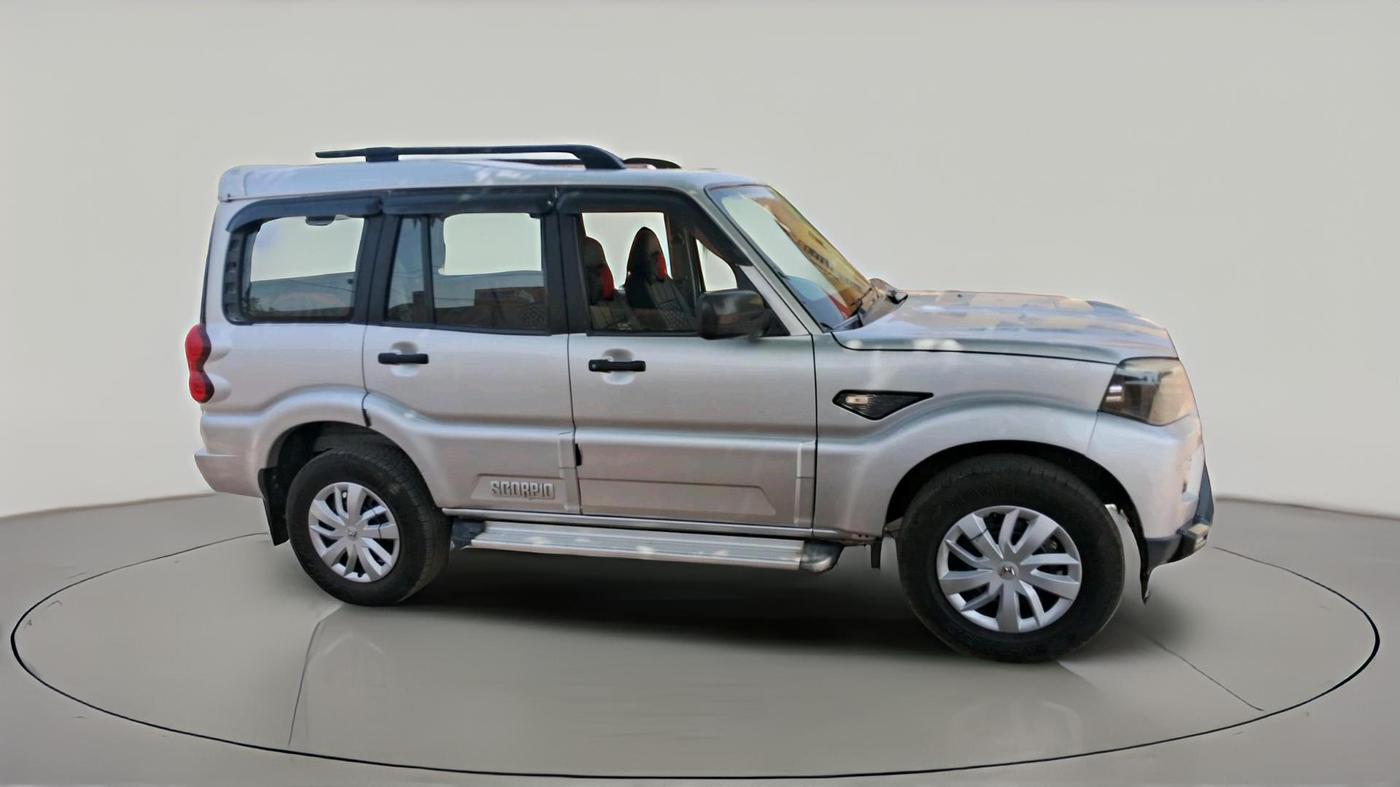 2018 Mahindra Scorpio S5, Diesel, Manual, 68,650 km, exterior
