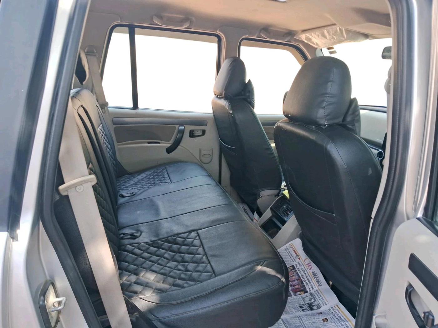 2018 Mahindra Scorpio S5, Diesel, Manual, 68,650 km, interior