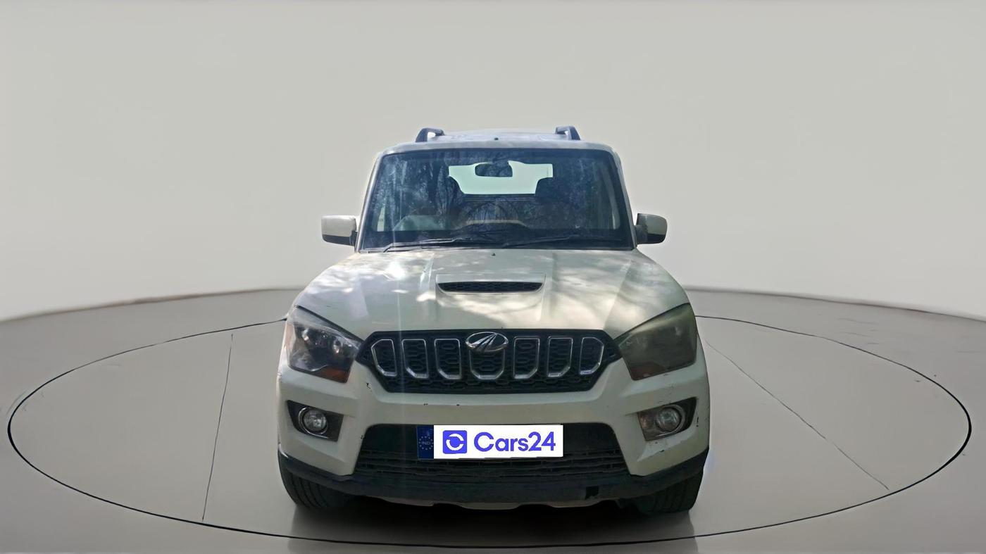 2017 Mahindra Scorpio S4 PLUS, Diesel, Manual, 88,136 km, exterior