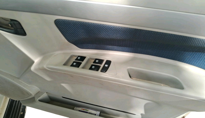 2017 Mahindra Scorpio S4 PLUS, Diesel, Manual, 88,136 km, interior