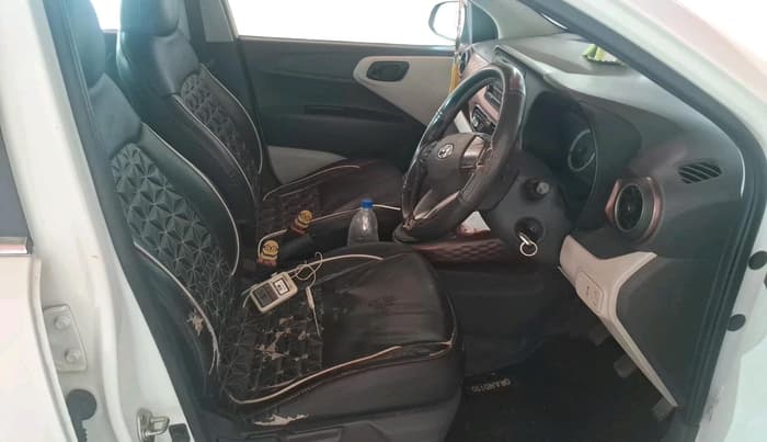 2021 Hyundai AURA S 1.2 CNG, CNG, Manual, 1,29,381 km, interior