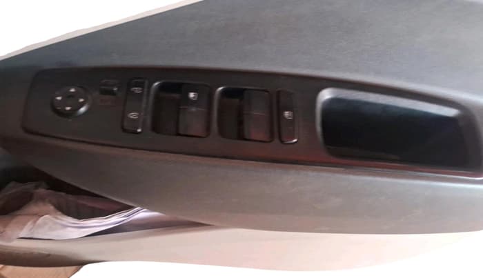 2021 Hyundai AURA S 1.2 CNG, CNG, Manual, 1,29,381 km, interior