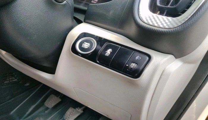 2022 KIA SONET HTX 1.5, Diesel, Manual, 80,012 km, interior