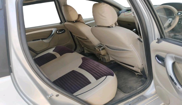 2014 Nissan Terrano XL (D), Diesel, Manual, 1,20,510 km, interior