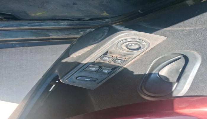 2018 Renault Duster 85 PS RXS MT DIESEL, Diesel, Manual, 1,38,526 km, interior