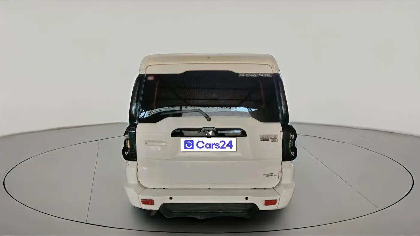 2018 Mahindra Scorpio S11 2WD, Diesel, Manual, 1,46,943 km, exterior
