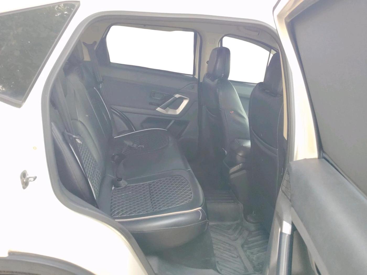 2019 Tata Harrier XM 2.0L KRYOTEC, Diesel, Manual, 1,31,422 km, interior