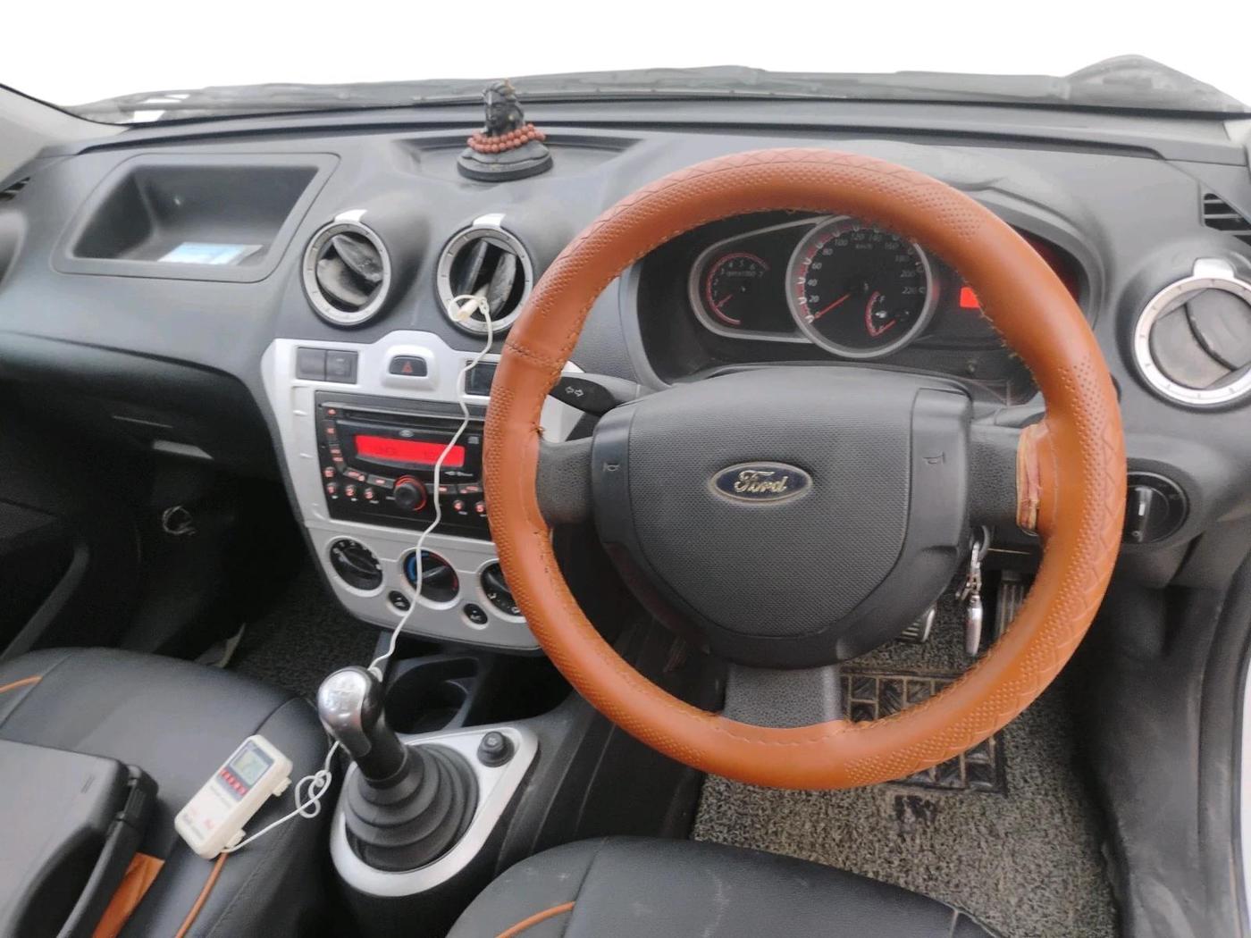 2012 Ford Figo ZXI 1.4 DIESEL, Diesel, Manual, 1,70,879 km, interior
